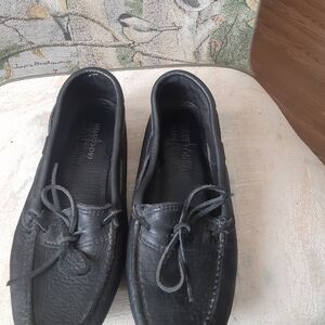 Minnetonka Black Leather Moccasins